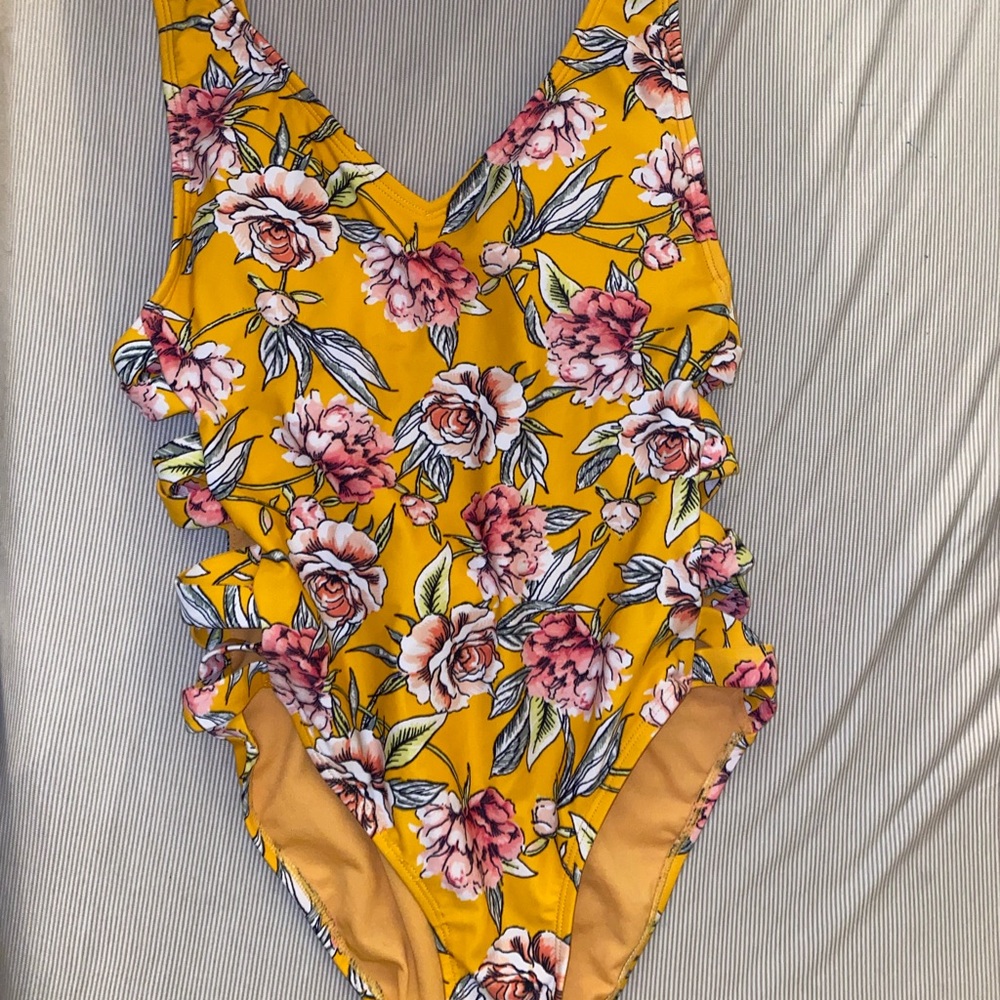One piece swimsuit